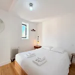 Out Alfama 2d Apartment Lisbon